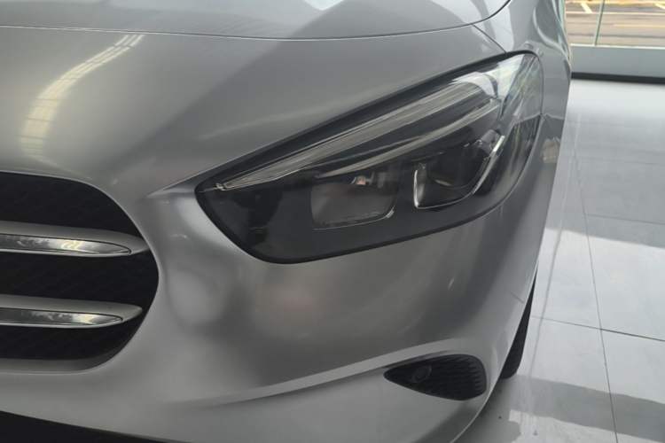 Used Mercedes-Benz B-Class 2020 B 200 Sport Edition Left Front Headlight