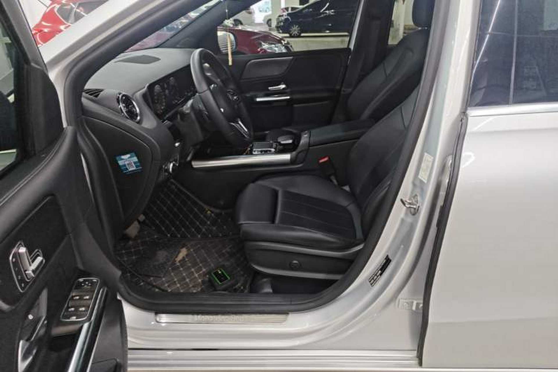 Used Mercedes-Benz B-Class 2020 B 200 Fashion Model Left Front Seat