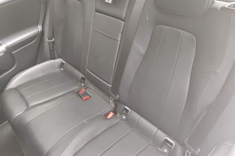 Used Mercedes-Benz B-Class 2020 B 200 Fashion Model Left Rear Seat
