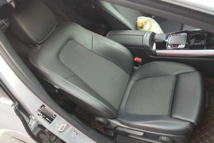 Used Mercedes-Benz B-Class 2020 B 200 Sport Edition Right Front Seat