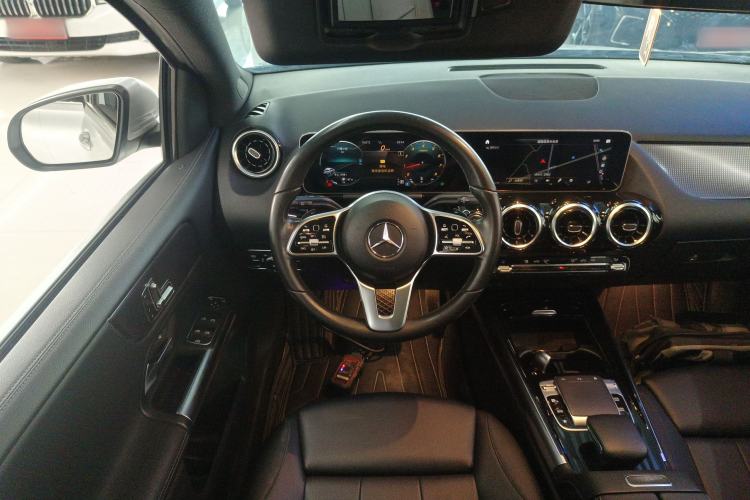 Used Mercedes-Benz B-Class 2020 B 200 Fashion Model Steering Wheel