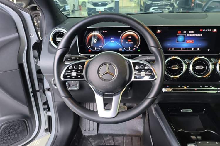 Used Mercedes-Benz B-Class 2020 B 200 Sport Edition Steering Wheel