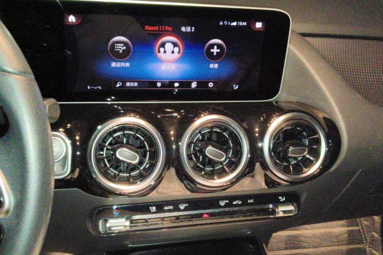 Used Mercedes-Benz B-Class 2020 B 200 Sport Edition Audio And AC Panel