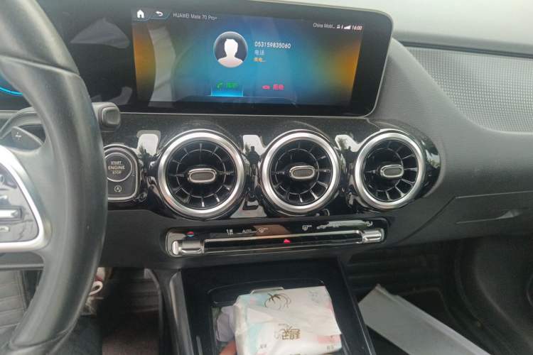 Used Mercedes-Benz B-Class 2020 B 180 Audio And AC Panel