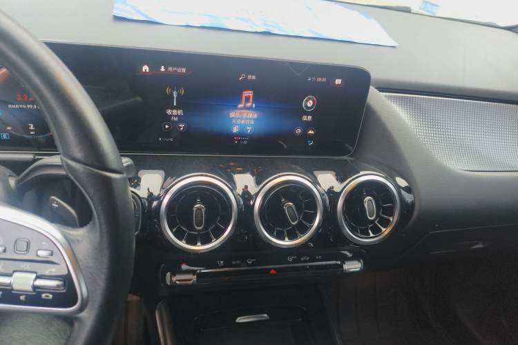 Used Mercedes-Benz B-Class 2020 B 180 Audio And AC Panel
