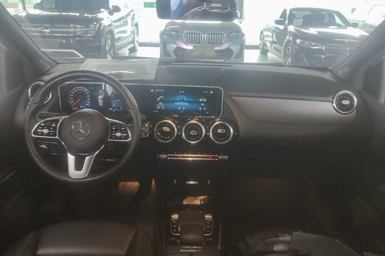Used Mercedes-Benz B-Class 2020 B 200 Sport Edition Center Console