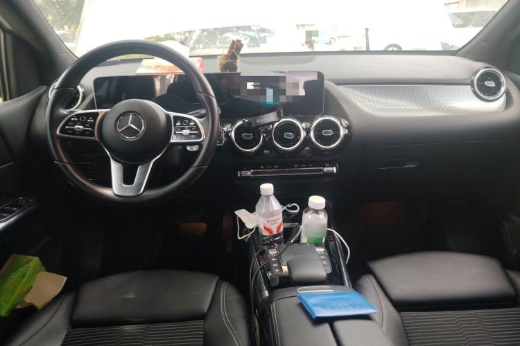 Used Mercedes-Benz B-Class 2020 B 180 Center Console