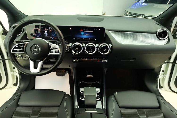 Used Mercedes-Benz B-Class 2020 B 180 Center Console