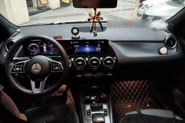 Used Mercedes-Benz B-Class 2020 B 200 Sport Edition Center Console