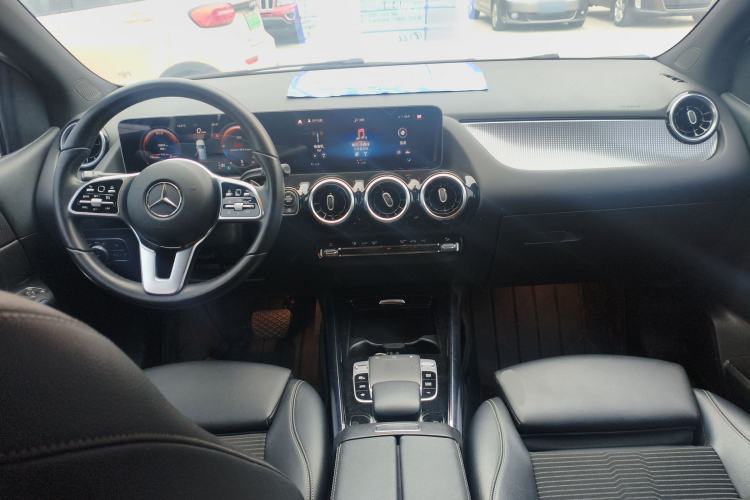 Used Mercedes-Benz B-Class 2020 B 180 Center Console