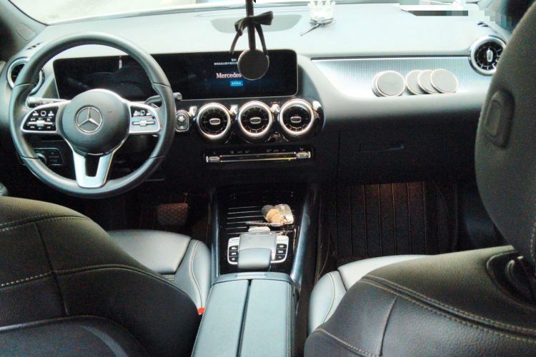 Used Mercedes-Benz B-Class 2020 B 200 Sport Edition Center Console