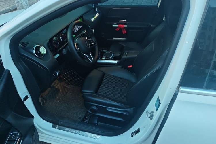 Used Mercedes-Benz B-Class 2020 B 200 Sport Edition Driver Seat