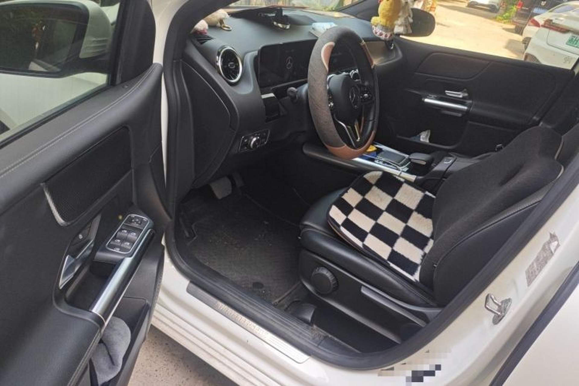 Used Mercedes-Benz B-Class 2020 B 200 Sport Edition Driver Seat