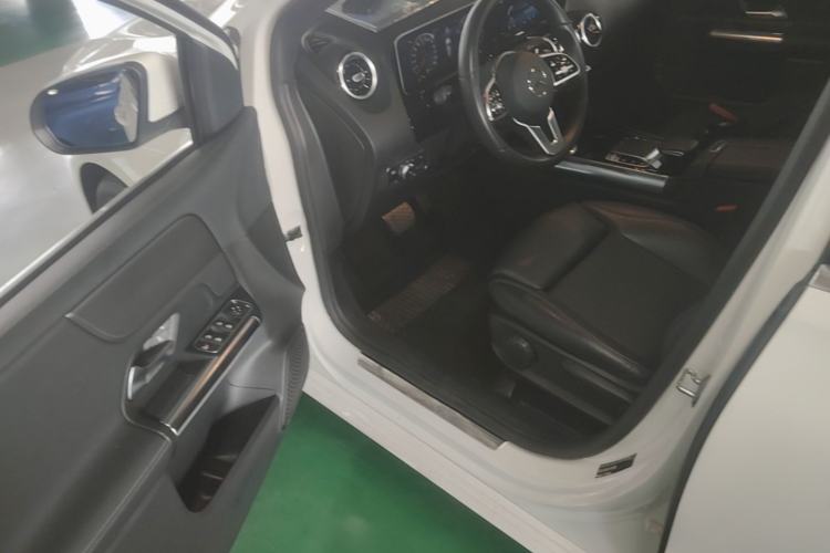 Used Mercedes-Benz B-Class 2020 B 200 Sport Edition Driver Seat