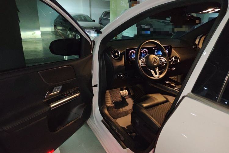 Used Mercedes-Benz B-Class 2020 B 200 Sport Edition Driver Seat