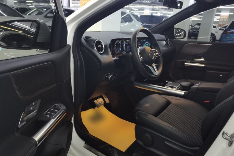 Used Mercedes-Benz B-Class 2020 B 200 Sport Edition Driver Seat