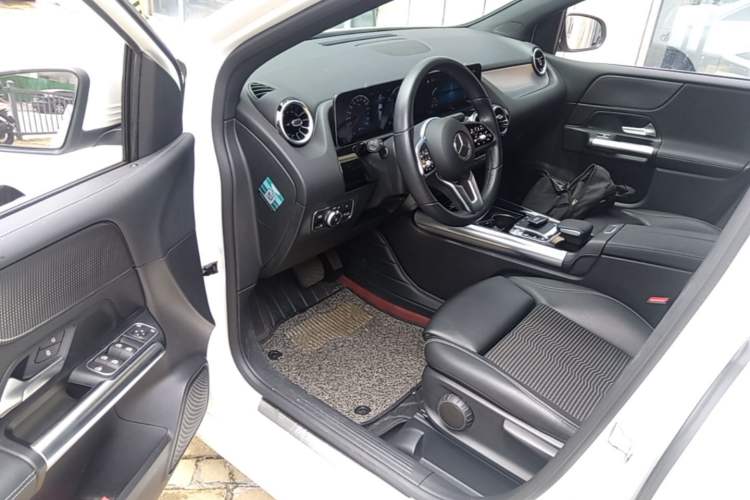 Used Mercedes-Benz B-Class 2020 B 180 Driver Seat