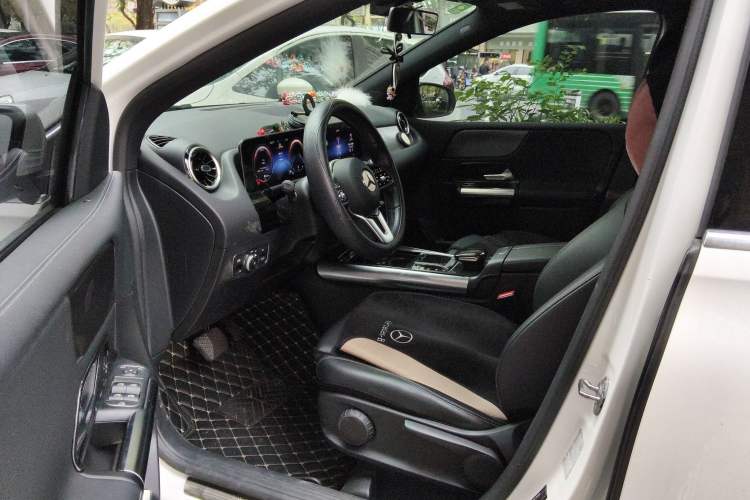 Used Mercedes-Benz B-Class 2020 B 200 Sport Edition Driver Seat