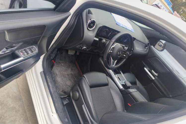 Used Mercedes-Benz B-Class 2020 B 180 Driver Seat