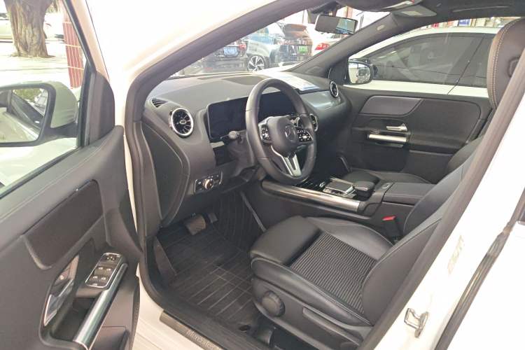 Used Mercedes-Benz B-Class 2020 B 200 Sport Edition Driver Seat
