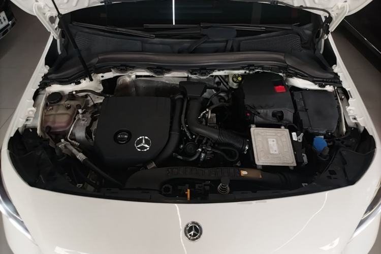 Used Mercedes-Benz B-Class 2020 B 200 Sport Edition Engine Bay