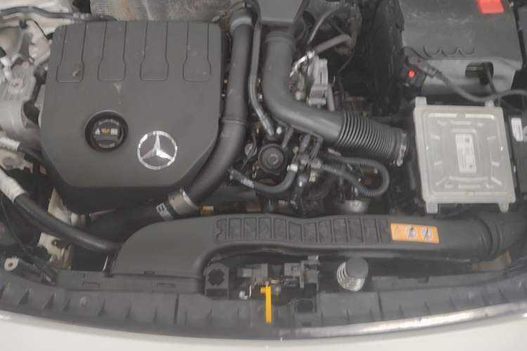 Used Mercedes-Benz B-Class 2020 B 200 Sport Edition Engine Bay