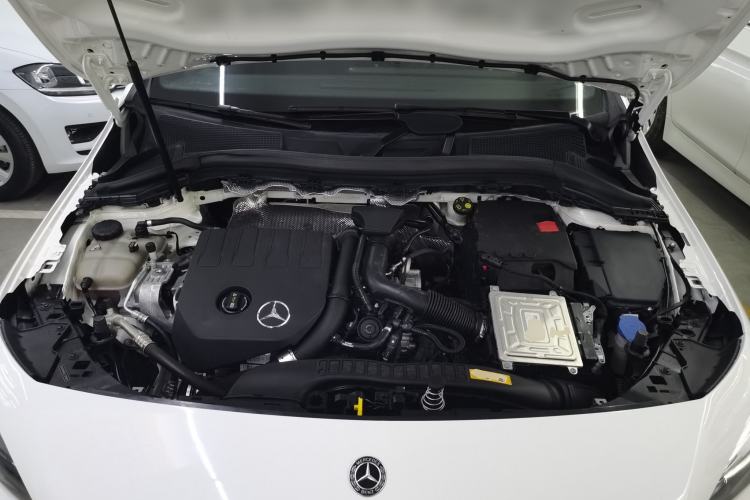 Used Mercedes-Benz B-Class 2020 B 200 Sport Edition Engine Bay