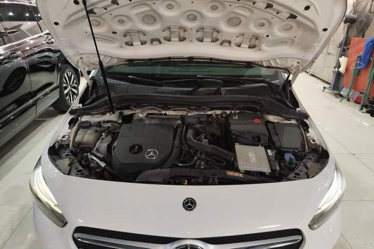 Used Mercedes-Benz B-Class 2020 B 200 Sport Edition Engine Bay