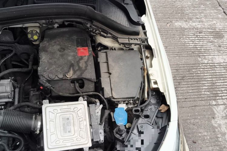 Used Mercedes-Benz B-Class 2020 B 200 Fashion Model Engine Bay Left