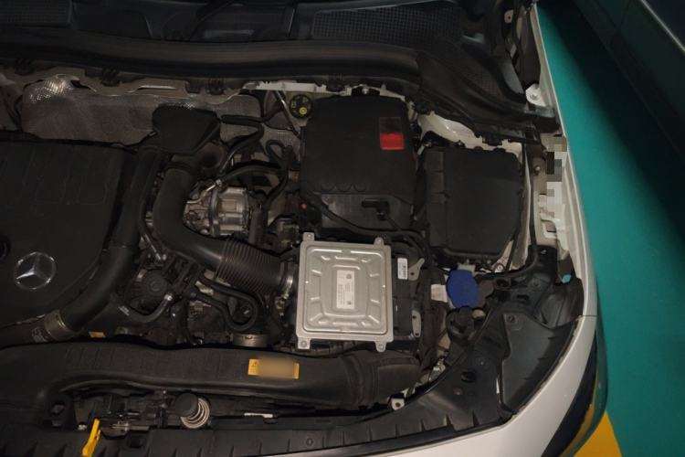 Used Mercedes-Benz B-Class 2020 B 200 Sport Edition Engine Bay Left
