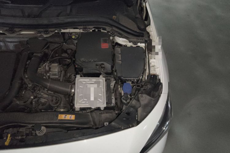 Used Mercedes-Benz B-Class 2020 B 200 Fashion Model Engine Bay Left