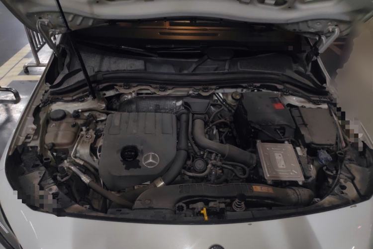 Used Mercedes-Benz B-Class 2020 B 180 Engine Bay