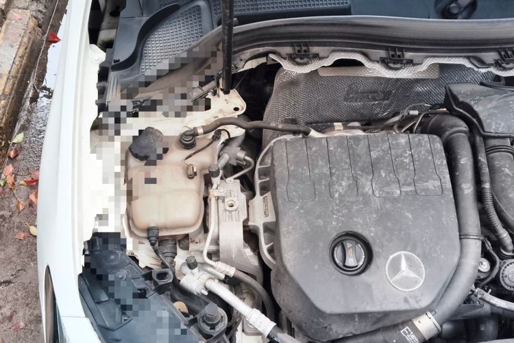 Used Mercedes-Benz B-Class 2020 B 200 Fashion Model Engine Bay Right