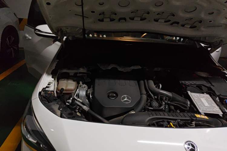 Used Mercedes-Benz B-Class 2020 B 200 Sport Edition Engine Bay Right
