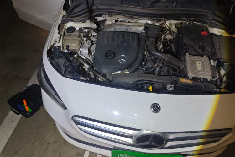 Used Mercedes-Benz B-Class 2020 B 180 Engine Bay Right
