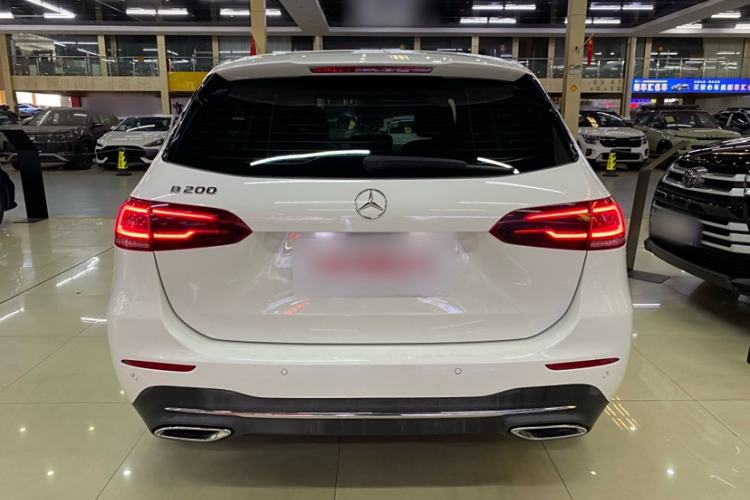 Used Mercedes-Benz B-Class 2020 B 200 Sport Edition Exterior 4