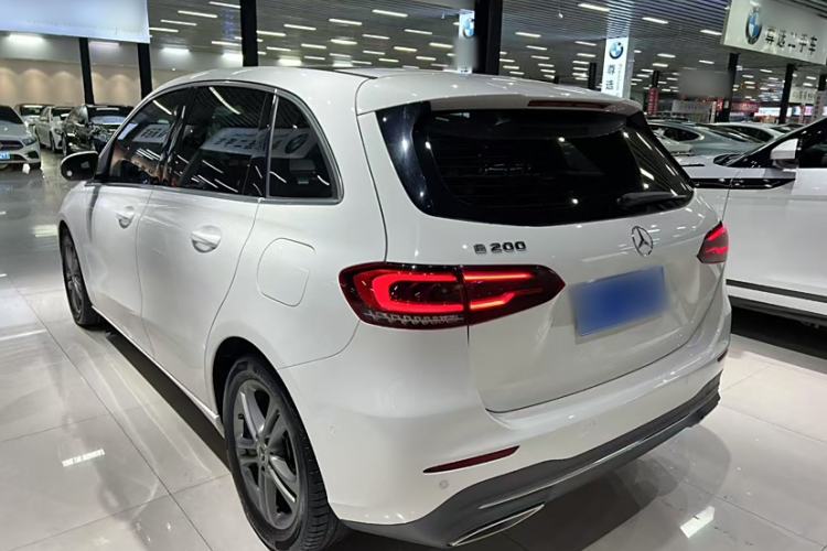 Used Mercedes-Benz B-Class 2020 B 200 Sport Edition Exterior 4