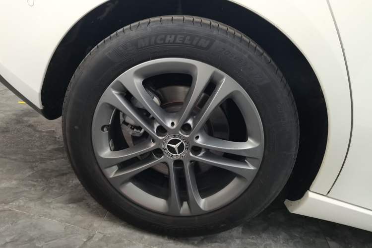 Used Mercedes-Benz B-Class 2020 B 200 Sport Edition Exterior 5