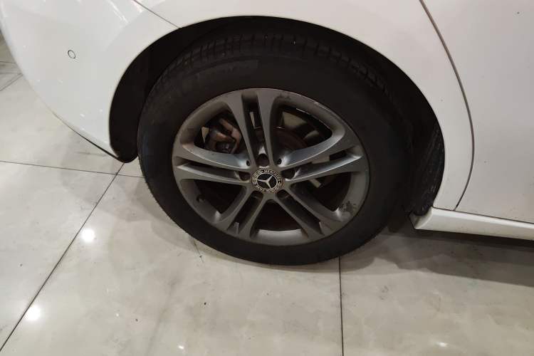 Used Mercedes-Benz B-Class 2020 B 200 Sport Edition Exterior 5