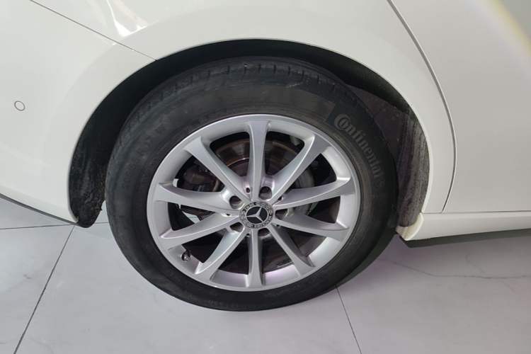 Used Mercedes-Benz B-Class 2020 B 200 Fashion Model Exterior 5