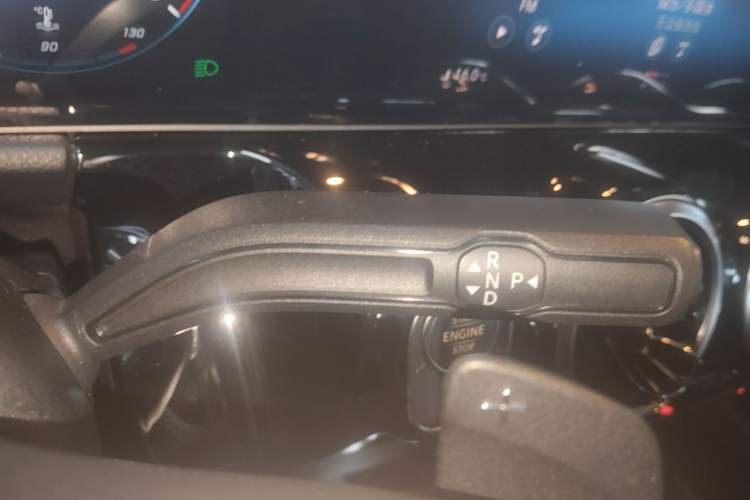 Used Mercedes-Benz B-Class 2020 B 200 Sport Edition Gear Lever