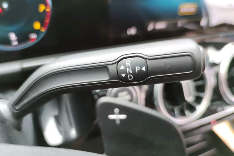 Used Mercedes-Benz B-Class 2020 B 200 Sport Edition Gear Lever