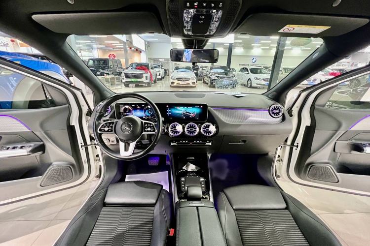 Used Mercedes-Benz B-Class 2020 B 180 Interior 1