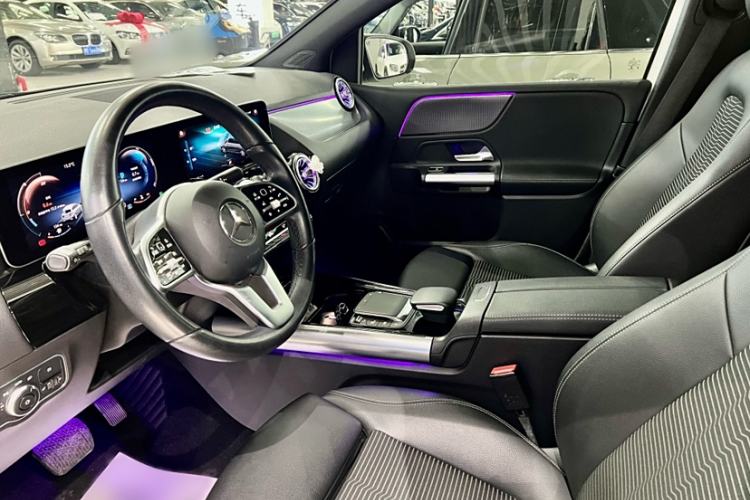 Used Mercedes-Benz B-Class 2020 B 180 Interior 3