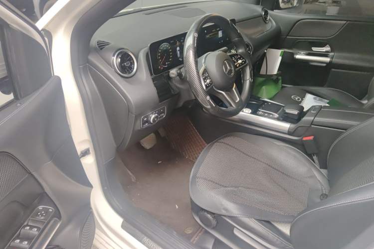Used Mercedes-Benz B-Class 2020 B 180 Interior 3