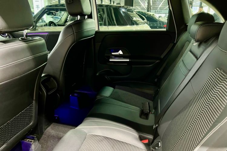 Used Mercedes-Benz B-Class 2020 B 180 Interior 4