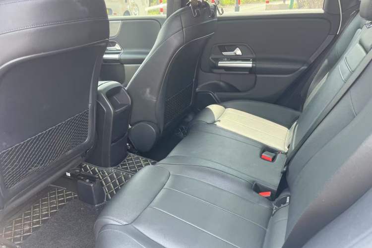 Used Mercedes-Benz B-Class 2020 B 200 Fashion Model Interior 4