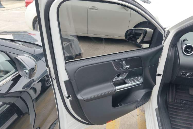 Used Mercedes-Benz B-Class 2020 B 200 Fashion Model Interior 7