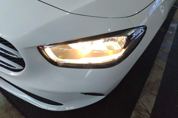Used Mercedes-Benz B-Class 2020 B 180 Left Front Headlight