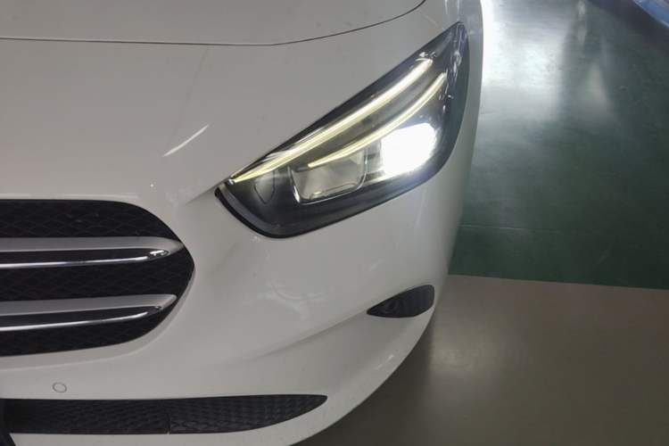 Used Mercedes-Benz B-Class 2020 B 200 Sport Edition Left Front Headlight
